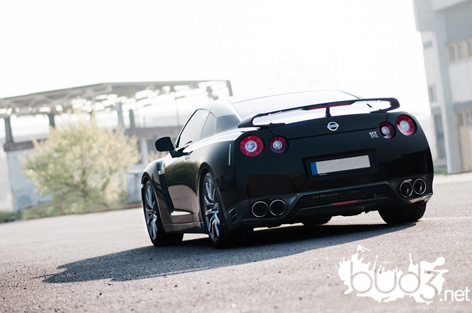 nissan_gtr_r35_bud3_naslovna_5