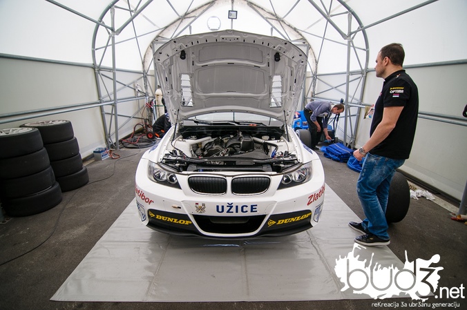 vesnic_bmw_etcc_bud3_naslovna_10