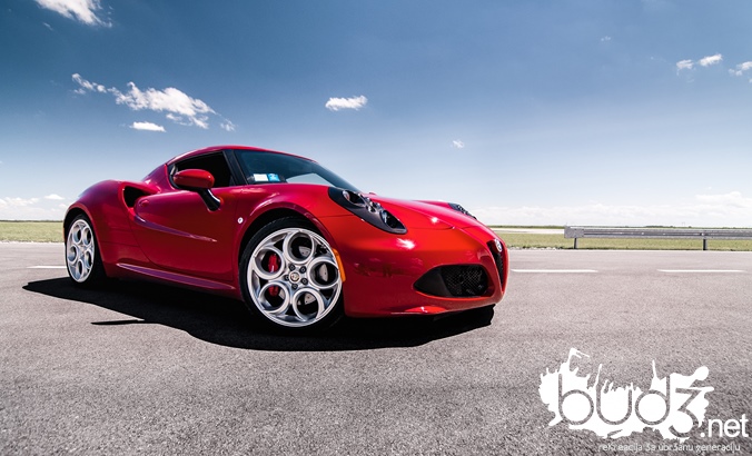 alfa_romeo_4c_bud3_naslovna_24