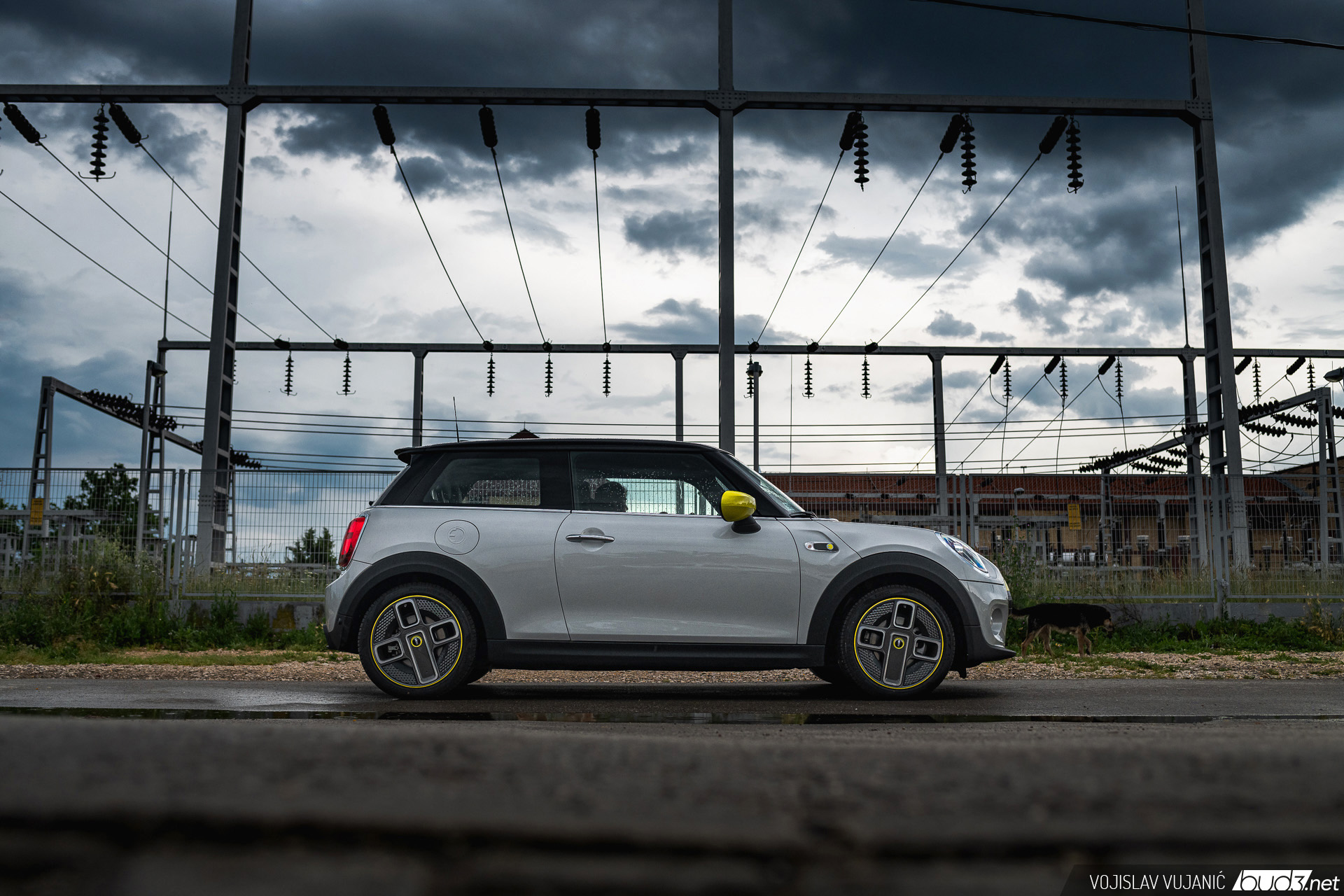 Kratka horor priča - Mini Cooper SE